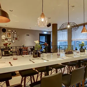 Vienna House Easy By Wyndham Hotell