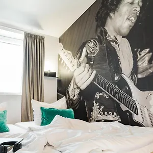 2* Hotel Pyjama Park St Pauli Und