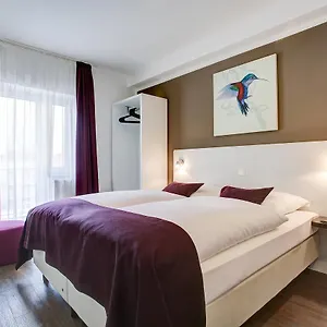 3* Отель West